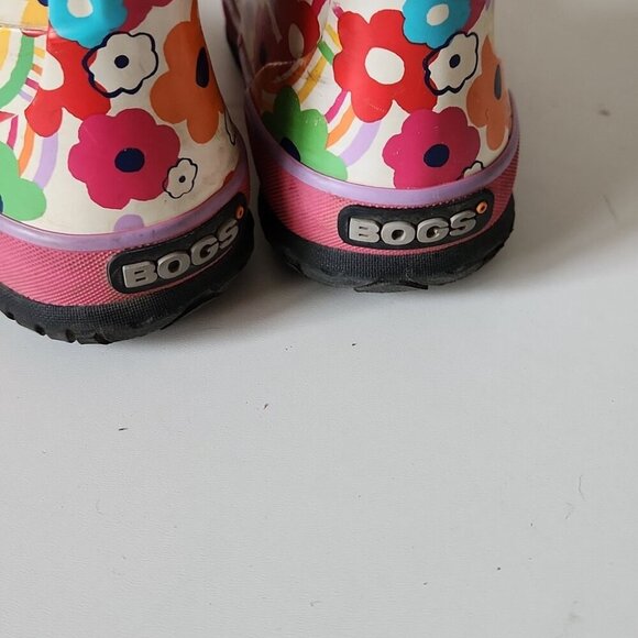 BOGS | Rain boots Rainbow Flower Kids Sz 8 - Picture 5 of 6